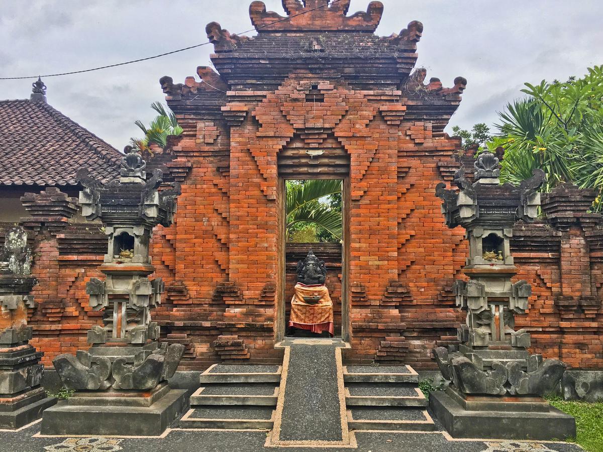 Wana Ukir Ubud Hotel Exterior photo