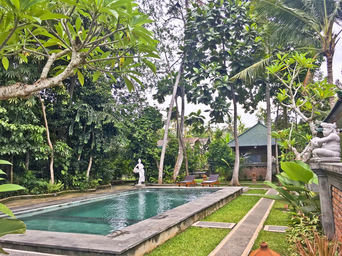 Wana Ukir Ubud Hotel Exterior photo