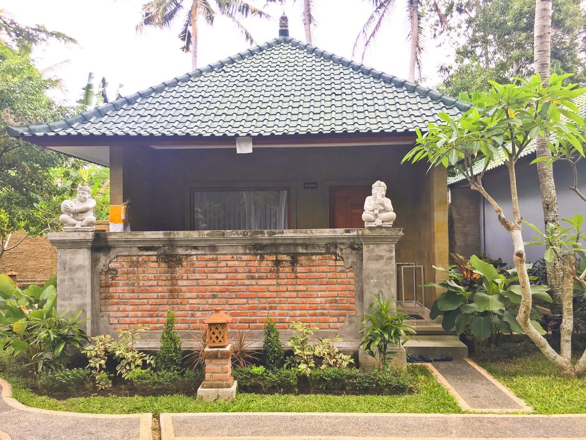 Wana Ukir Ubud Hotel Exterior photo