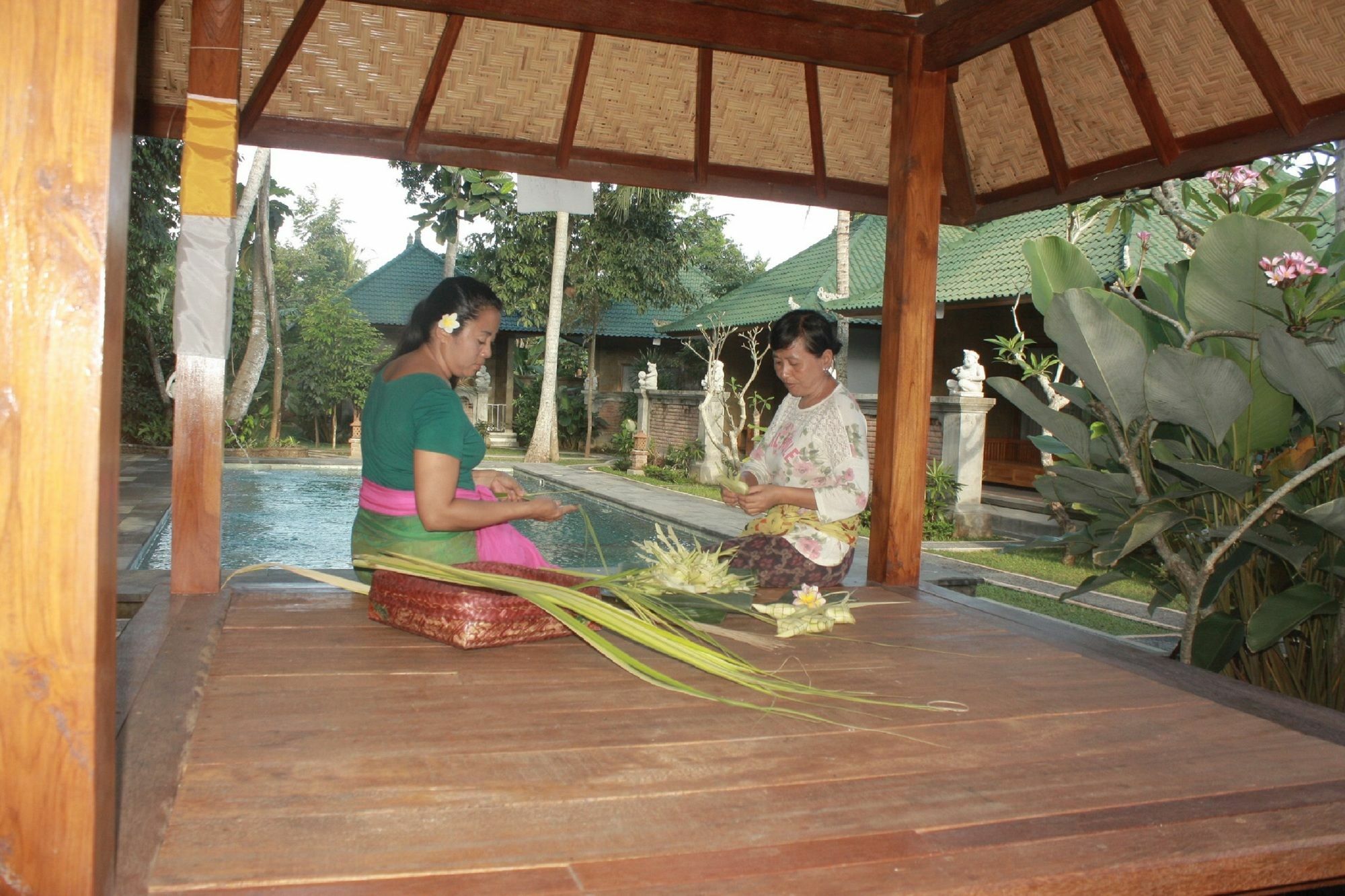 Wana Ukir Ubud Hotel Exterior photo